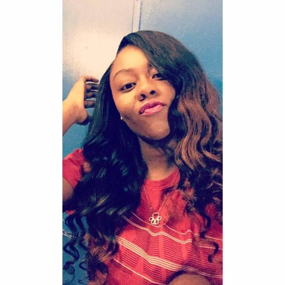 Meet your Posher, Briana - Picture 1 of 1